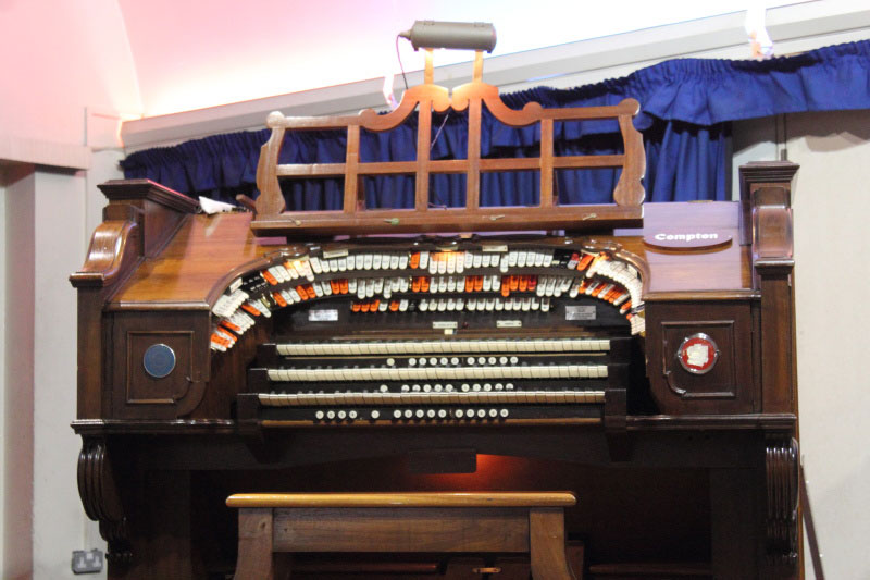 Thorngate Hall's console.