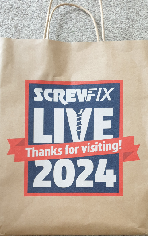 Picture of the goody bag.
